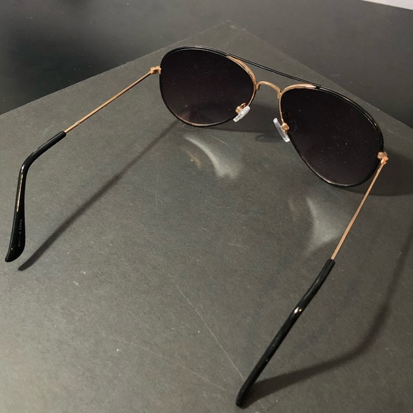 3 for 20‼️ Ardene sunglasses - Picture 3 of 3
